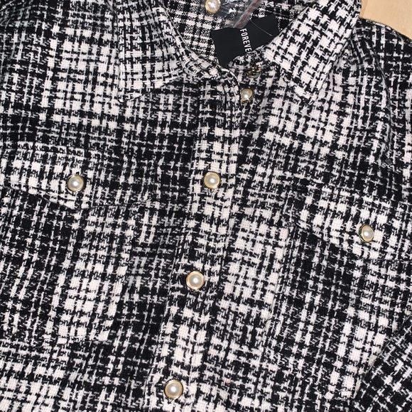 XXI Tweed Bouclé Style Pearl Button Shacket Shirt - Picture 4 of 12